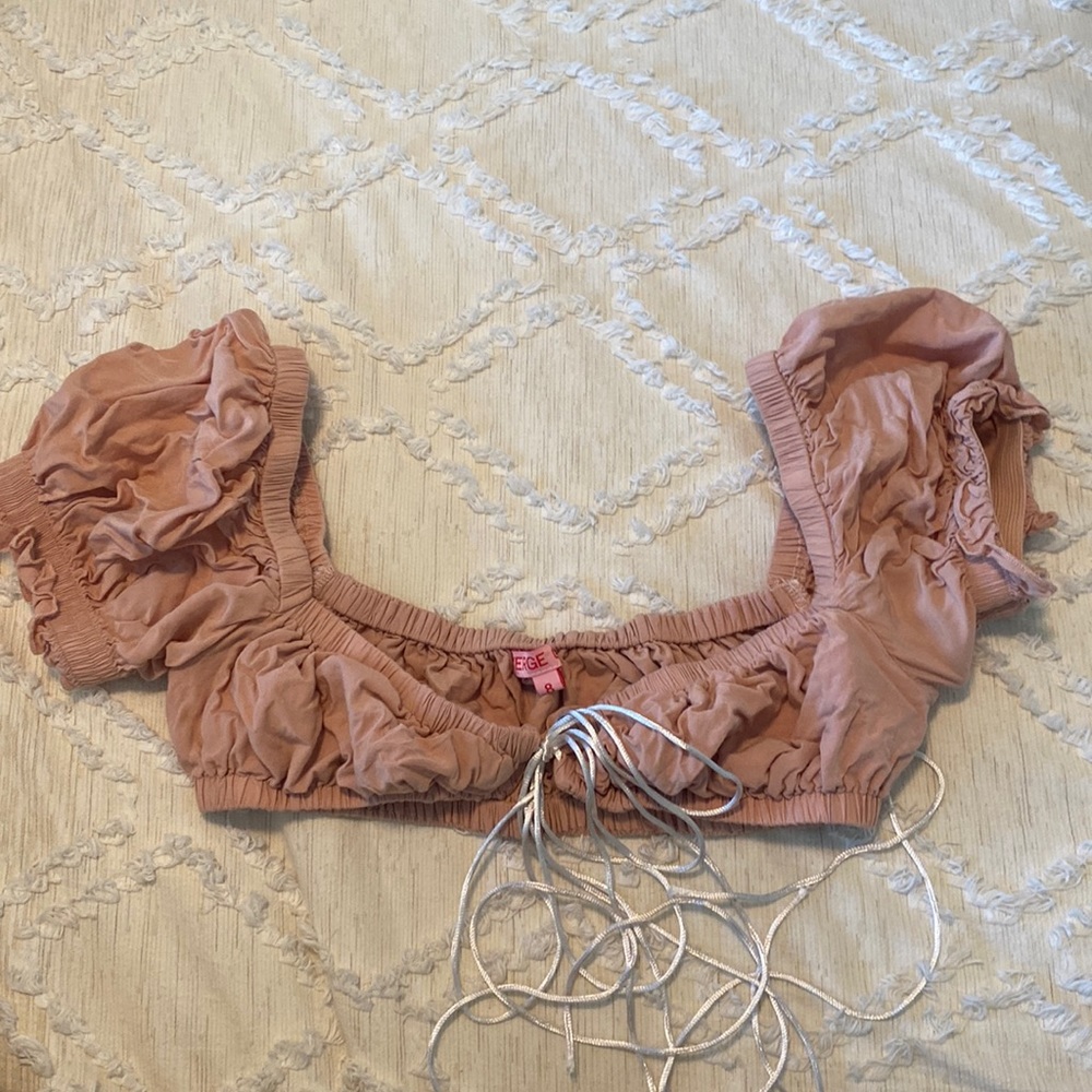 verge girl tie top